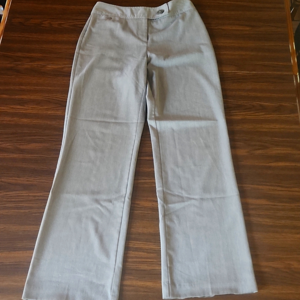 East 5th Grey Secretly Slender Size 4